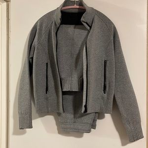 Lululemon athletics set